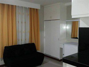 Big M Condotel Las Piñas Bagian luar foto